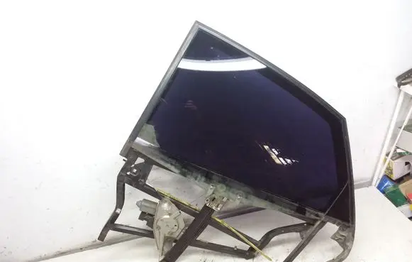 Audi A6 S6 C5 4B Rear door window regulator with motor 4B0839397B