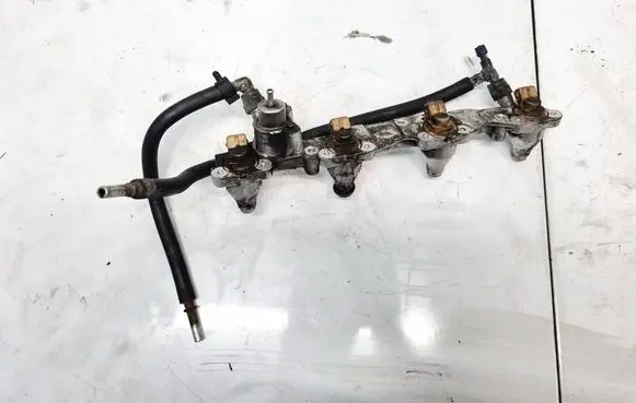 Ford Mondeo MK I Fuel main line pipe 938F9D280AA
