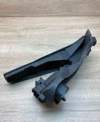 Skoda Octavia Mk2 (1Z) Accelerator throttle pedal 1K1721503P