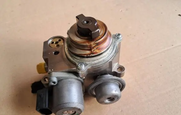 Fuel injection high pressure pump