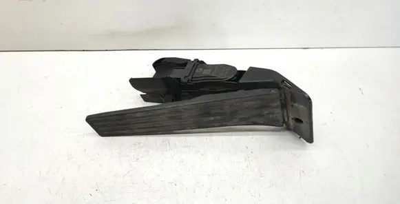 BMW 1 F20 F21 Accelerator throttle pedal 6853176 35426853176