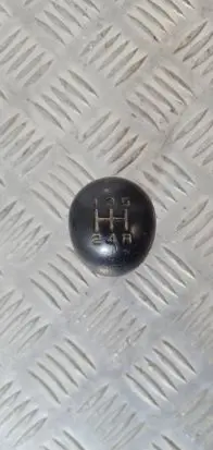 Nissan Terrano Gear lever shifter trim leather/knob