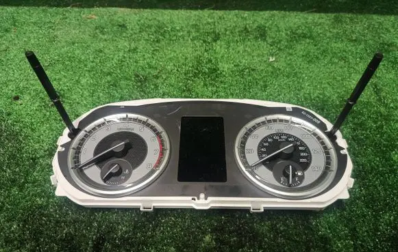 Suzuki SX4 S-Cross Speedometer (instrument cluster) 34110-63T21