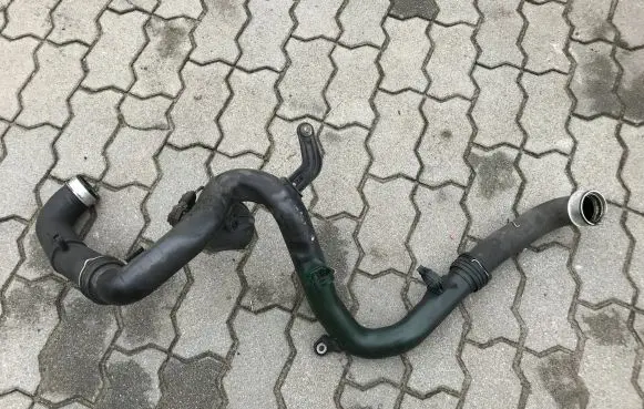 Volkswagen Golf V Intercooler hose/pipe 1K0145762CR