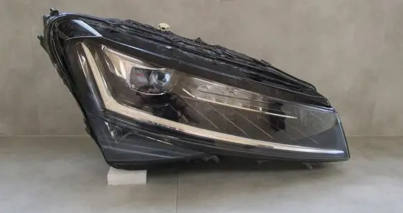 Skoda Superb B8 (3V) Headlight/headlamp 3V1941016D