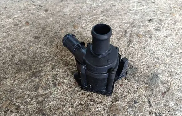 Audi Q5 SQ5 Electric auxiliary coolant/water pump 8K0819147A