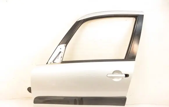 Suzuki SX4 Front door