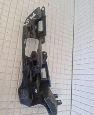 Renault Talisman Front bumper mounting bracket 043901