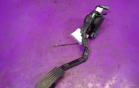 Peugeot 407 Accelerator throttle pedal
