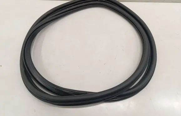 Volkswagen Taigo Front door rubber seal 