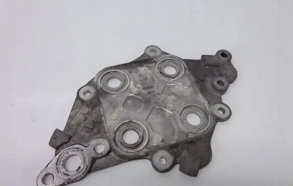 Honda CR-V Oil filter mounting bracket N16A2