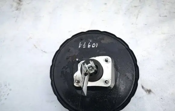 KIA Ceed Brake booster 585001H000
