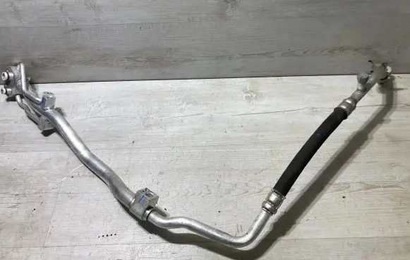 BMW X1 F48 F49 Air conditioning (A/C) pipe/hose 6808604