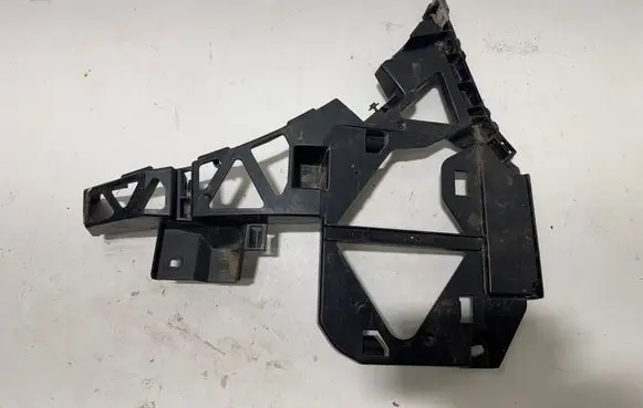 Mercedes-Benz ML W166 Rear bumper mounting bracket A1668851121 A1668801112
