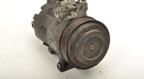 Renault Scenic III - Grand scenic III Air conditioning (A/C) compressor (pump) 926005211R
