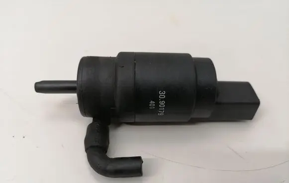 Mercedes-Benz C W203 Windscreen/windshield washer pump 3090179401