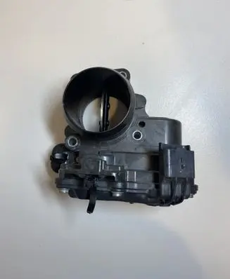 Opel Vivaro Throttle valve 9806625280