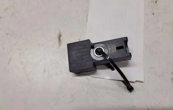 Citroen C3 Airbag deployment crash/impact sensor 25571345A3 1490426080 100ZCB3540826