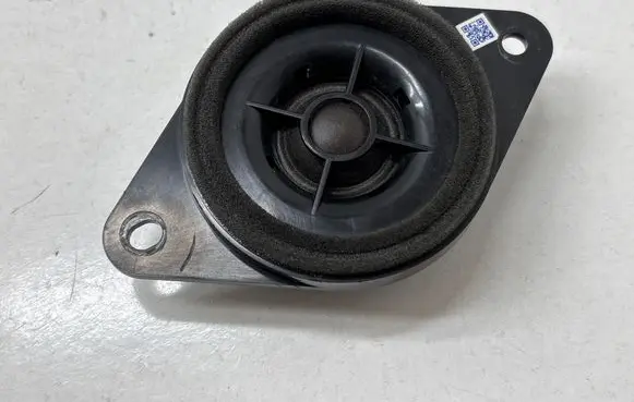 Subaru Forester SK Panel speaker 9M711E