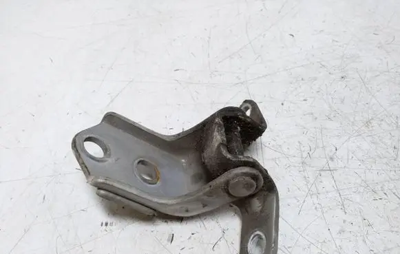 Mazda 3 I Front door upper hinge
