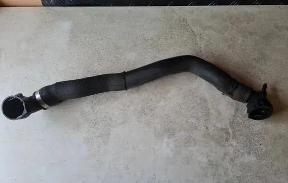 Volkswagen PASSAT CC Engine coolant pipe/hose 3C0122101EQ 121380R0