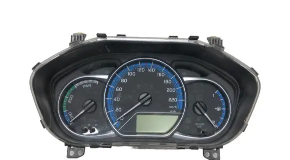 Toyota Yaris Speedometer (instrument cluster) 838000U390 MB1575607773