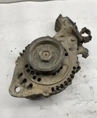 Nissan Almera Tino Generator/alternator