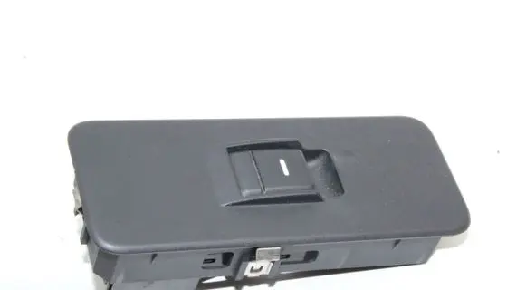 Land Rover Range Rover Sport L320 Electric window control switch YUD501070