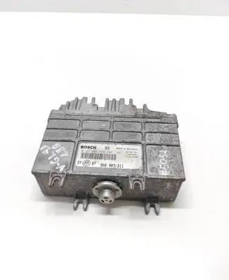 Volkswagen Golf III Engine control unit/module 3A0907311 0261203593
