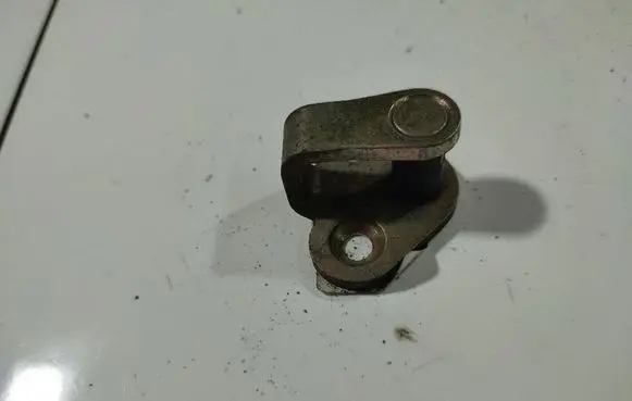 Peugeot 307 Front door lock loop/hook striker 