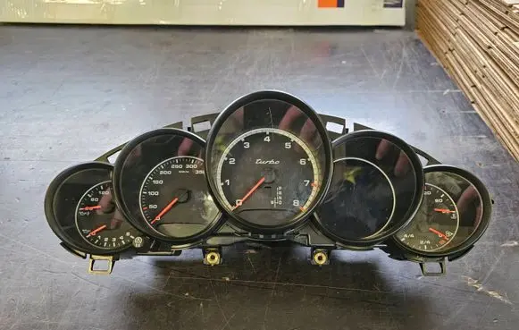 Porsche Panamera (970) Speedometer (instrument cluster) 97064112453 LEGAL