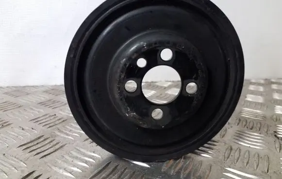 Volkswagen Touran II Crankshaft pulley 038105243M
