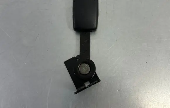 Jeep Grand Cherokee Middle seatbelt (rear) 2429961