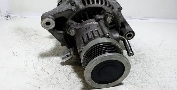 Hyundai Accent Generator/alternator 3730027503 1002132980
