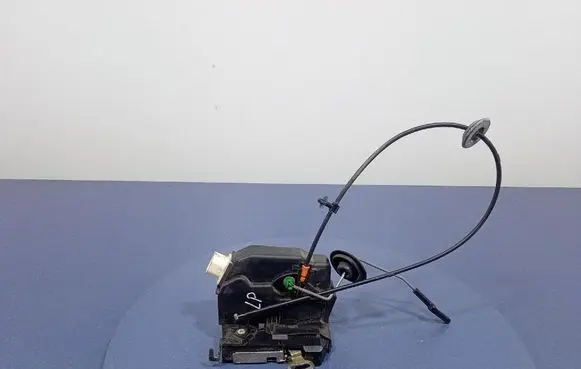 Mini One - Cooper R50 - 53 Front door lock