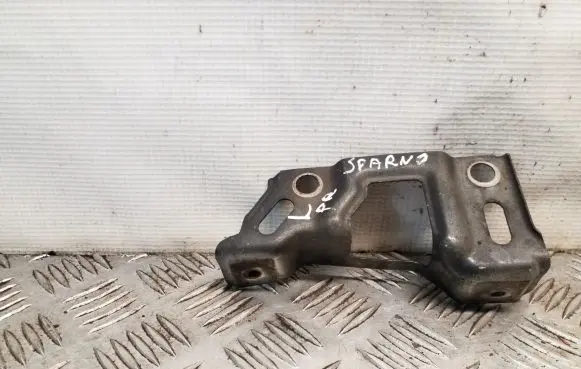Hyundai Tucson JM Fender mounting bracket