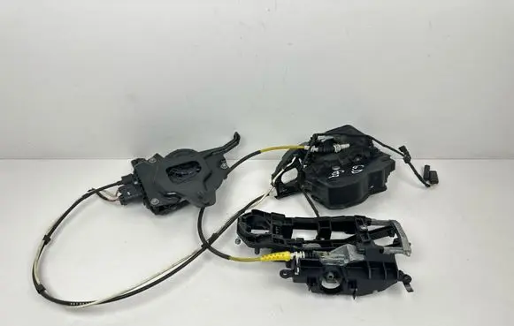 BMW 5 GT F07 Rear door lock 7149448 602890V