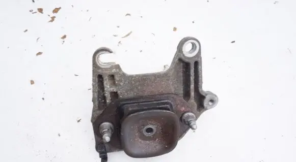 Opel Vivaro Gearbox mounting bracket 