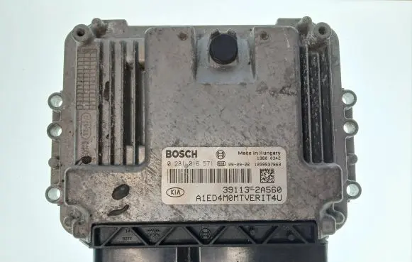 KIA Ceed Engine control unit/module 0281016571 391132A560 1039S37868