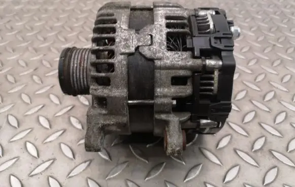 Mercedes-Benz B W247 Generator/alternator A0009062609 0126714042