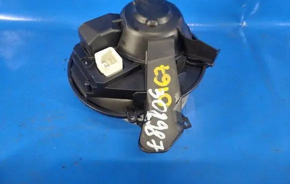 Volvo XC70 Heater fan/blower 31320393