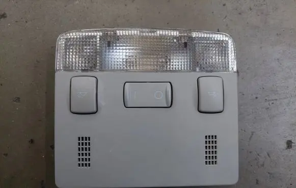 Audi A2 Front seat light 8Z0947111