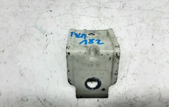 Volkswagen Golf VII Fender mounting bracket 5G0809561