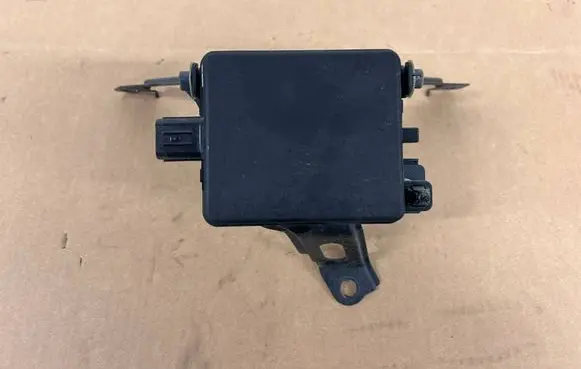 Toyota Mirai Distronic sensor radar 007AB0032 0010472729