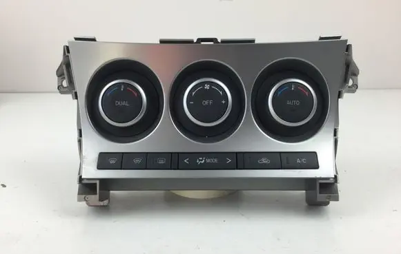 Mazda 2 Climate control unit BBT361190K