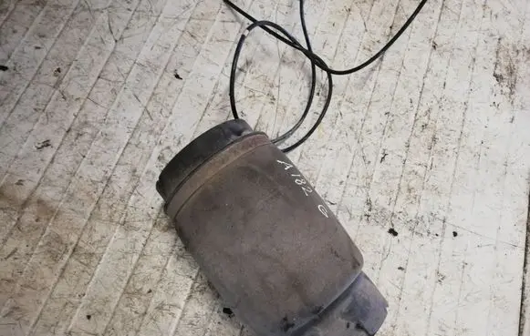 Land Rover Range Rover L322 Rear air suspension bag/shock absorber RKB500015130