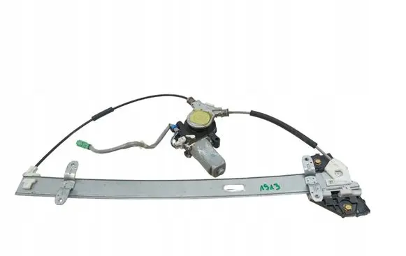 Honda CR-V Front window lifting mechanism without motor 