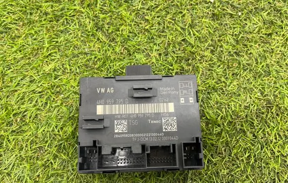 Audi A8 S8 D4 4H Door control unit/module 4H0959795D