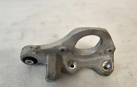 Volvo XC90 Driveshaft support bearing bracket 32222463
