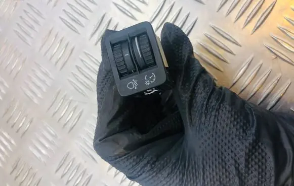 Volkswagen PASSAT B6 Headlight level height control switch 3C0941333A